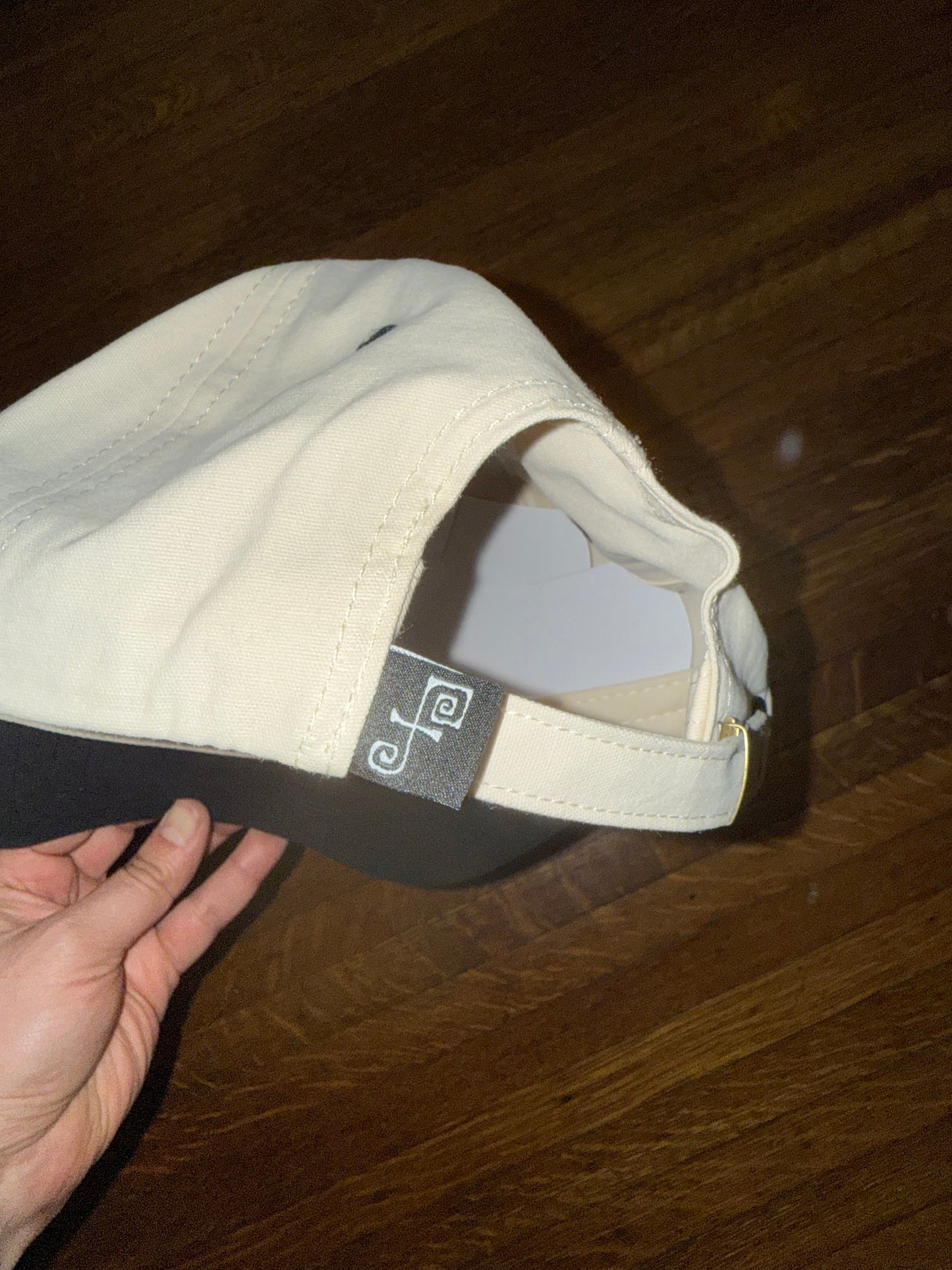 FIDDLEHEAD SCRIPT CUT & SEW HAT